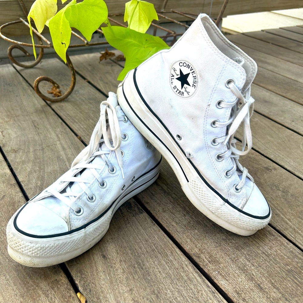 Converse Chuck Taylor All Star High Top Lift Platform Canvas Shoe White Size 9